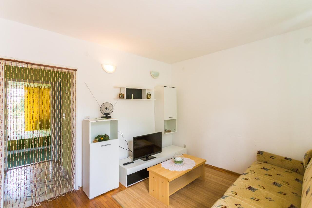 Apartment Sany *