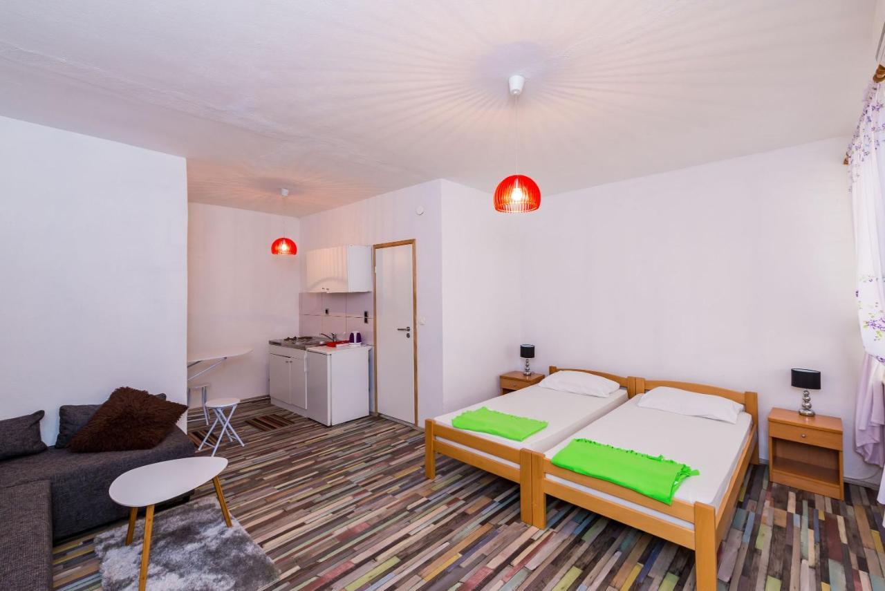 Sany Apartment